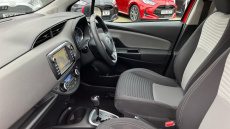 Toyota Yaris 1.5 Hybrid Icon Tech 5dr CVT Hybrid Hatchback